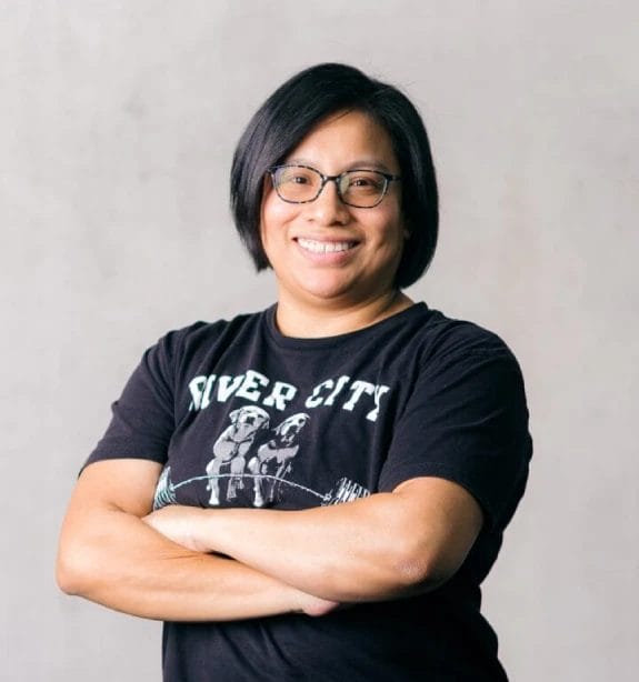 Coach Erin Capetillo